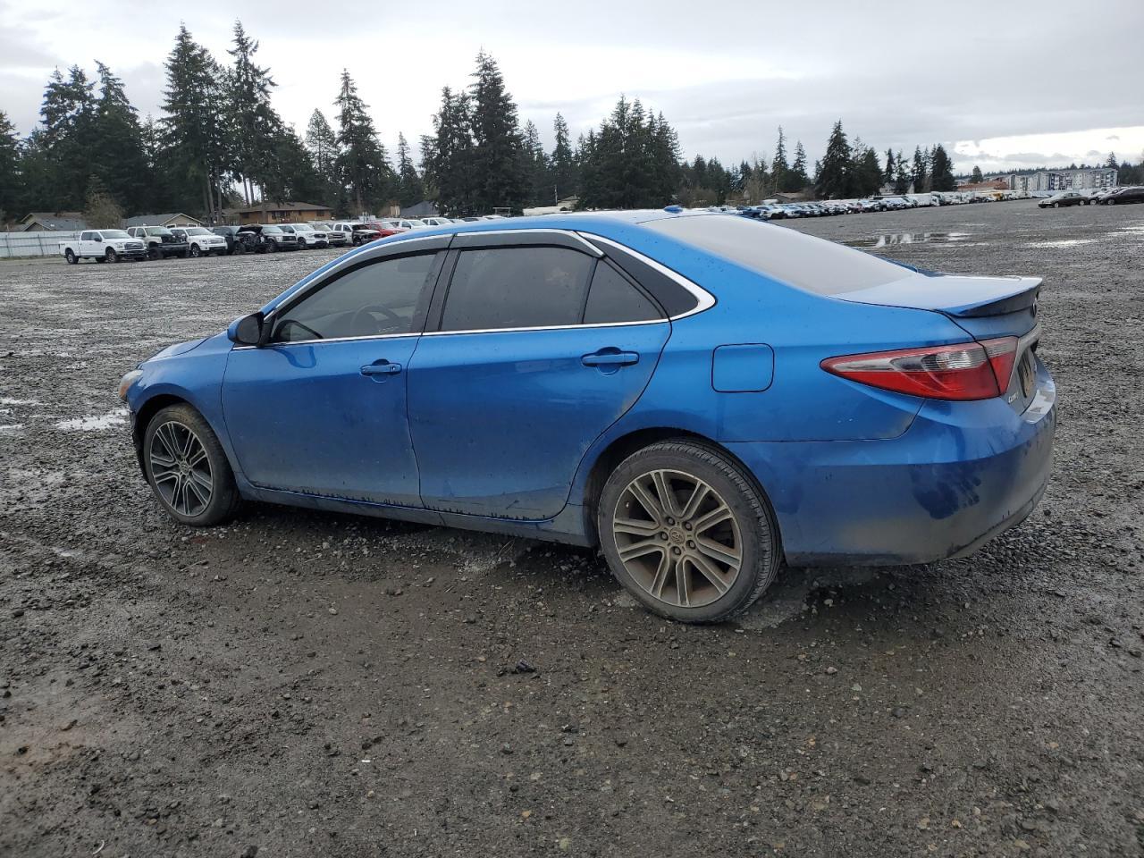 2016 TOYOTA CAMRY LE - Image 2