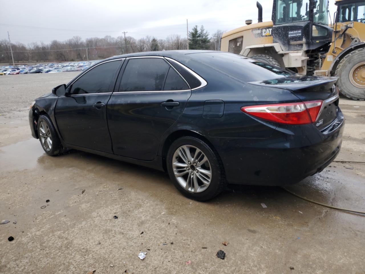 2017 TOYOTA CAMRY LE - Фото 2
