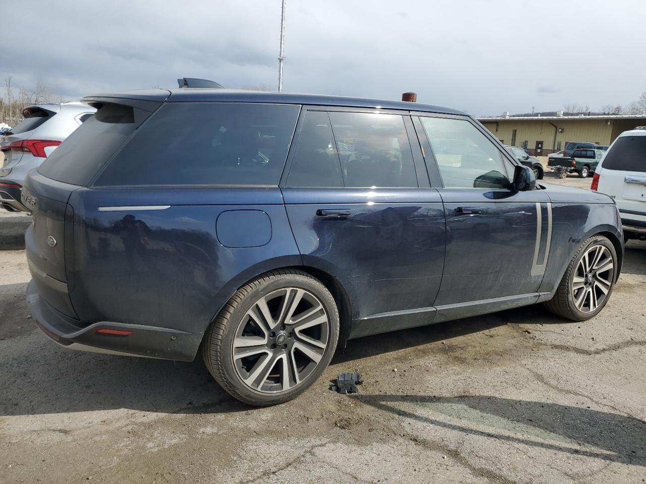 2023 LAND ROVER RANGE ROVE - Фото 3