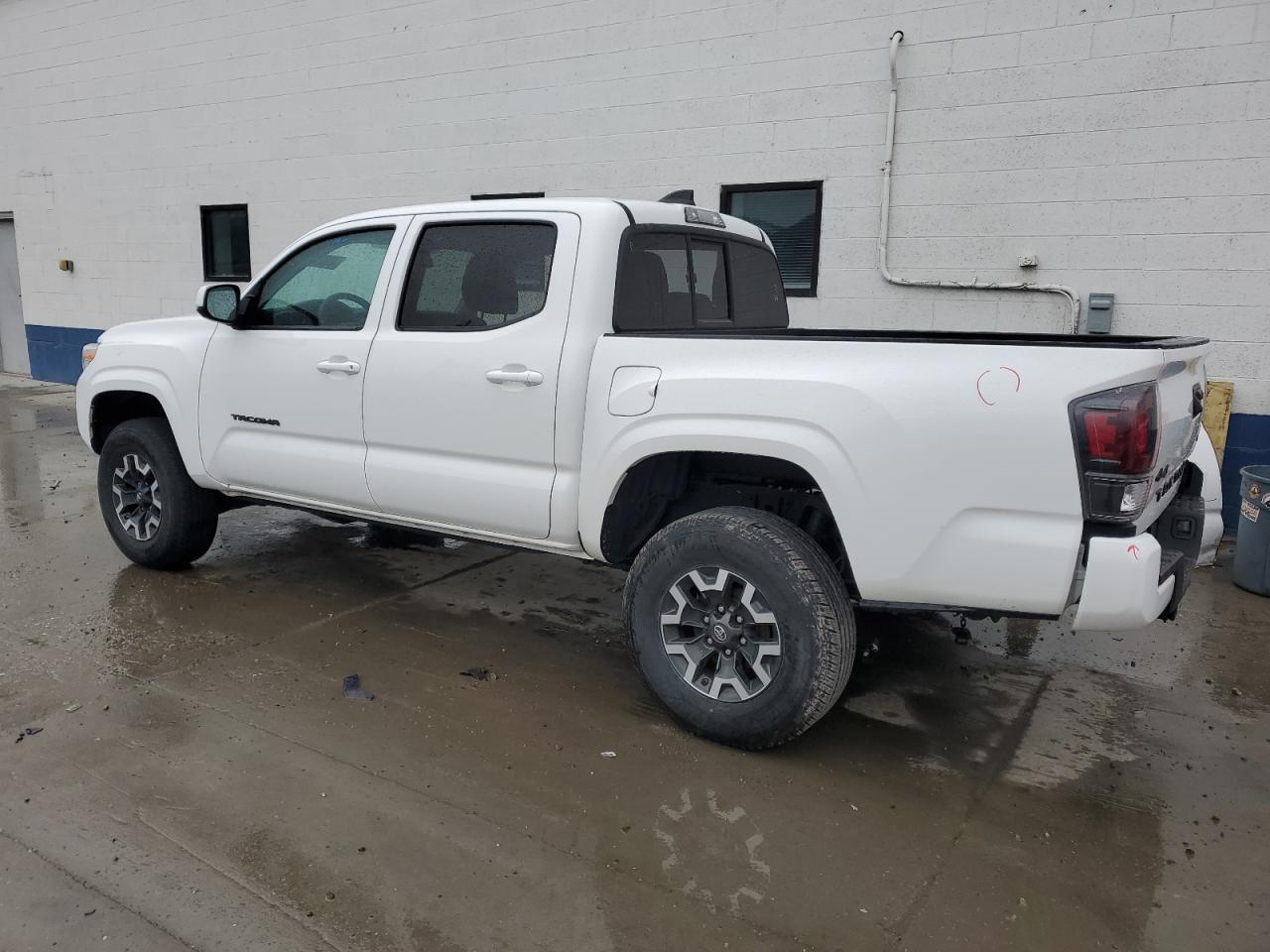 2020 TOYOTA TACOMA DOU - Image 2
