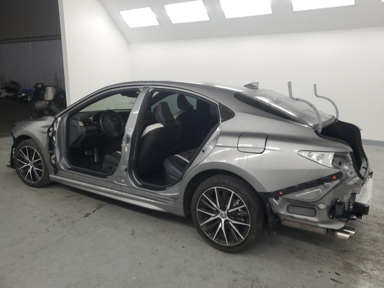 2025 TOYOTA CAMRY XSE - Фото 2