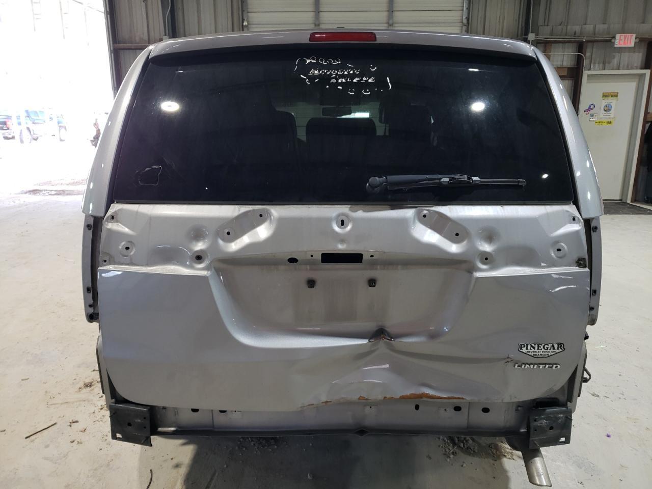 2014 CHRYSLER TOWN & COU - Image 6