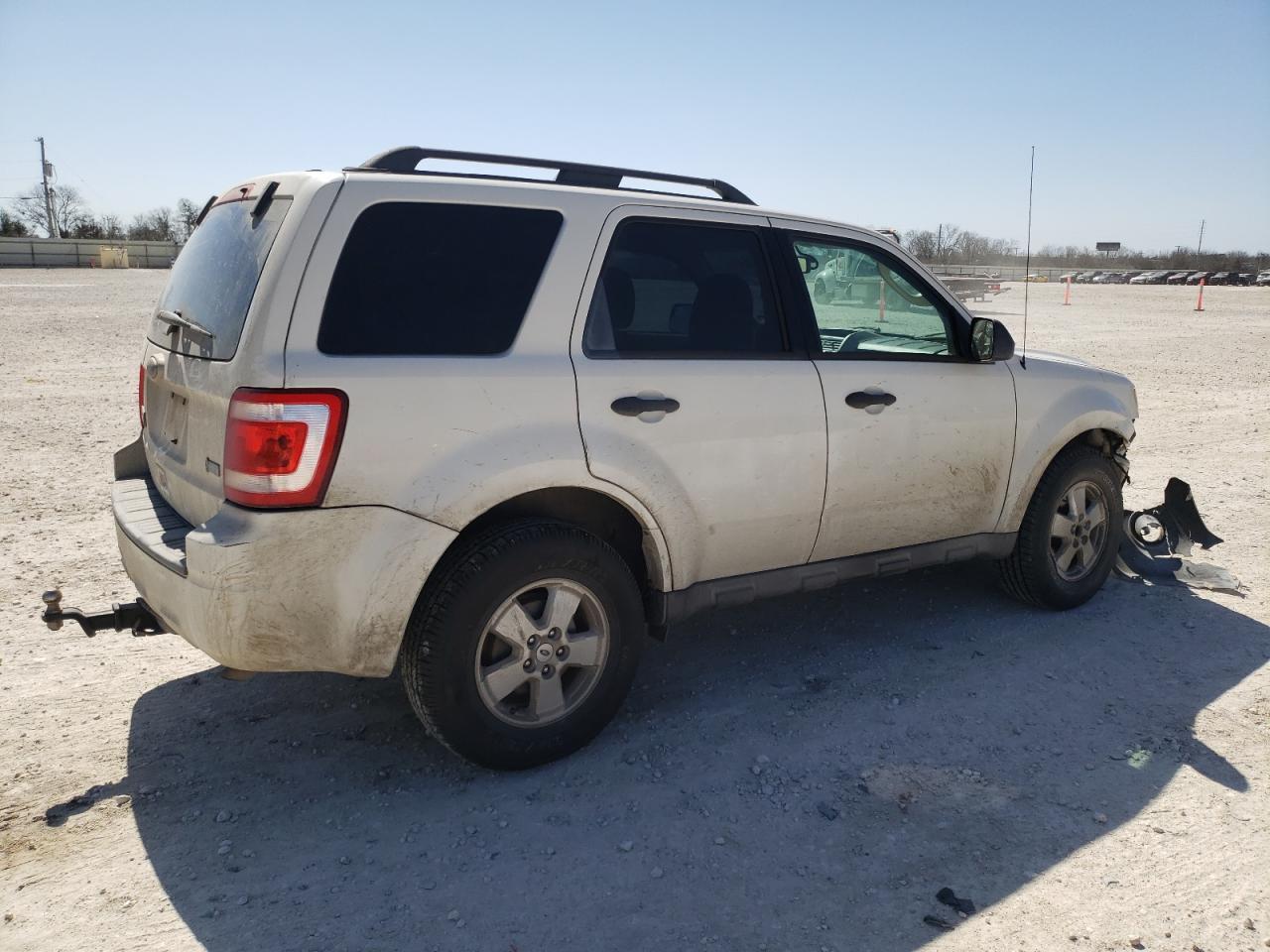 2010 FORD ESCAPE XLT - Фото 3