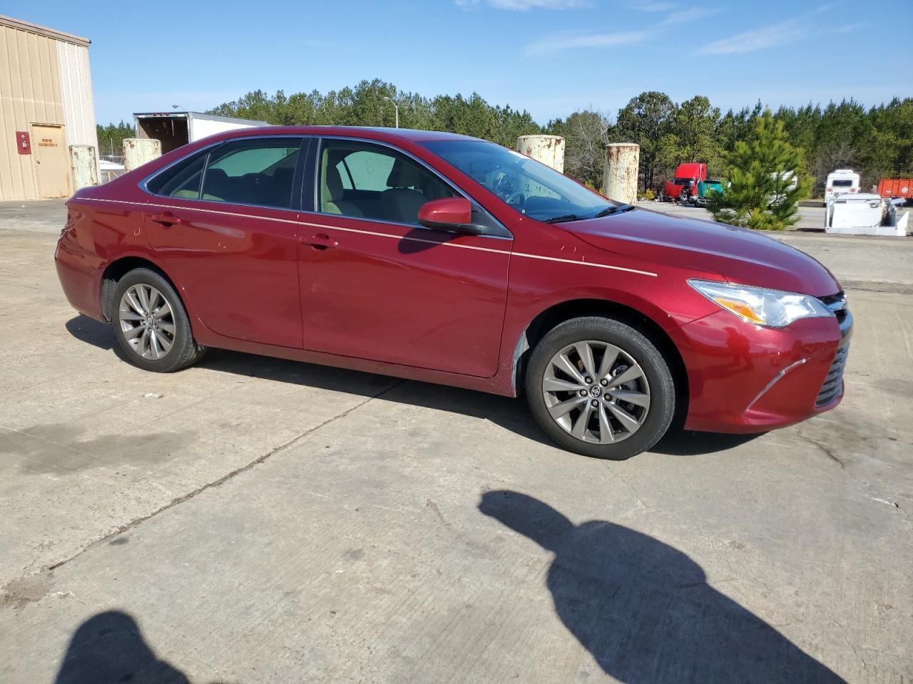 2017 TOYOTA CAMRY LE - Image 4