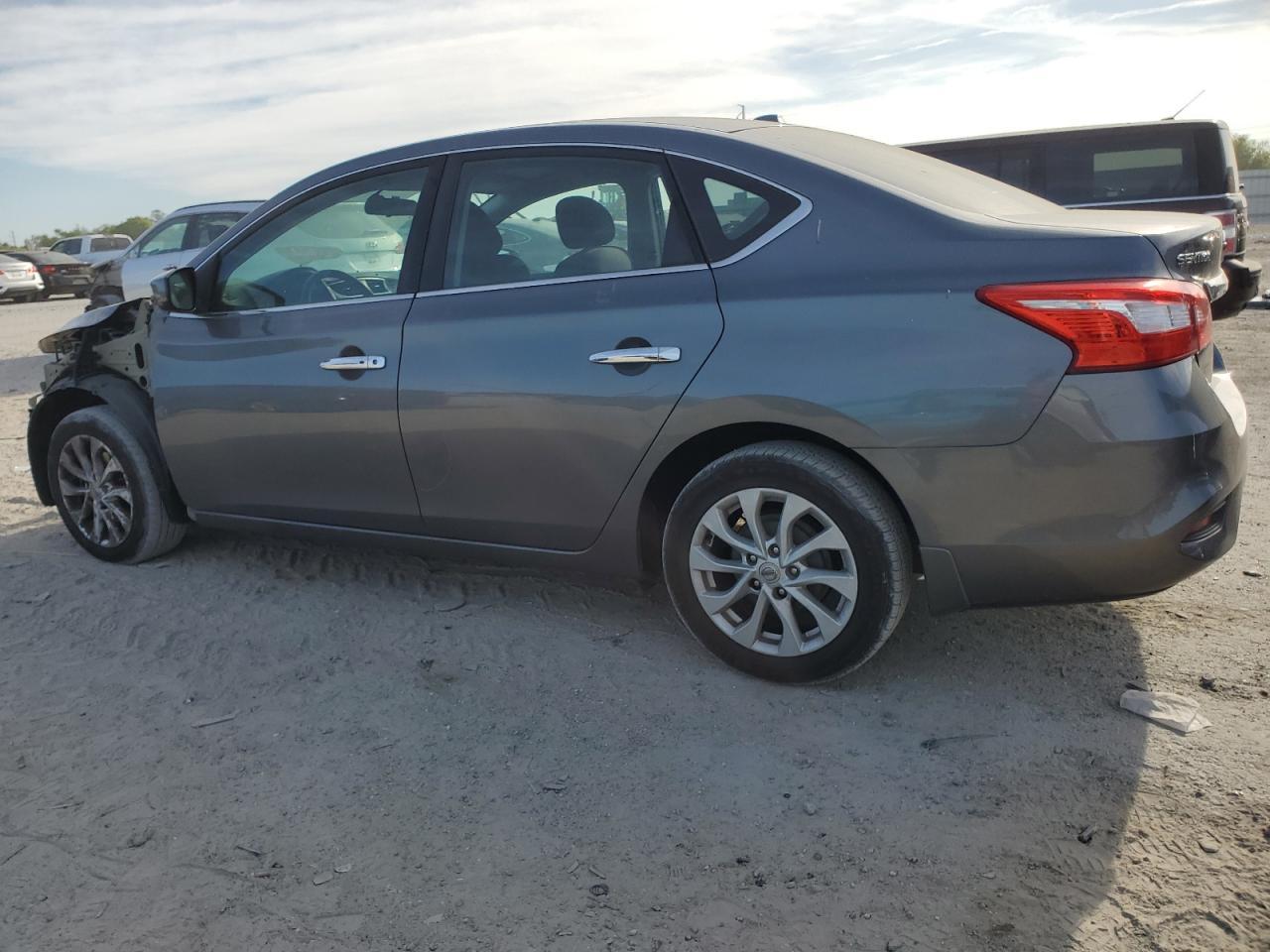 2018 NISSAN SENTRA S - Фото 2