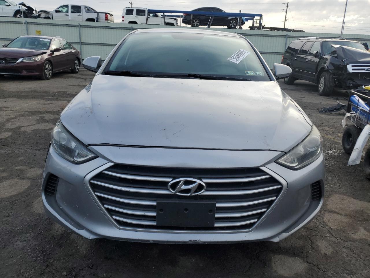 2017 HYUNDAI ELANTRA SE - Фото 5