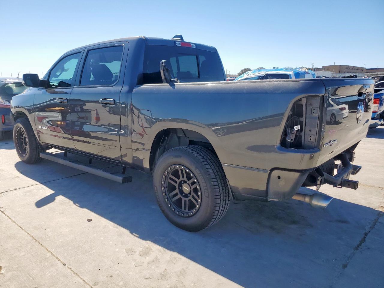 2019 RAM 1500 BIG H - Фото 2