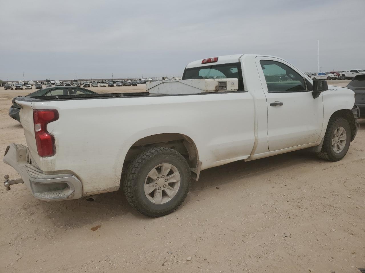 2021 CHEVROLET SILVERADO - Фото 3