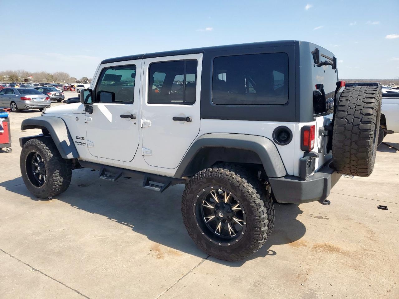 2017 JEEP WRANGLER U - Image 2