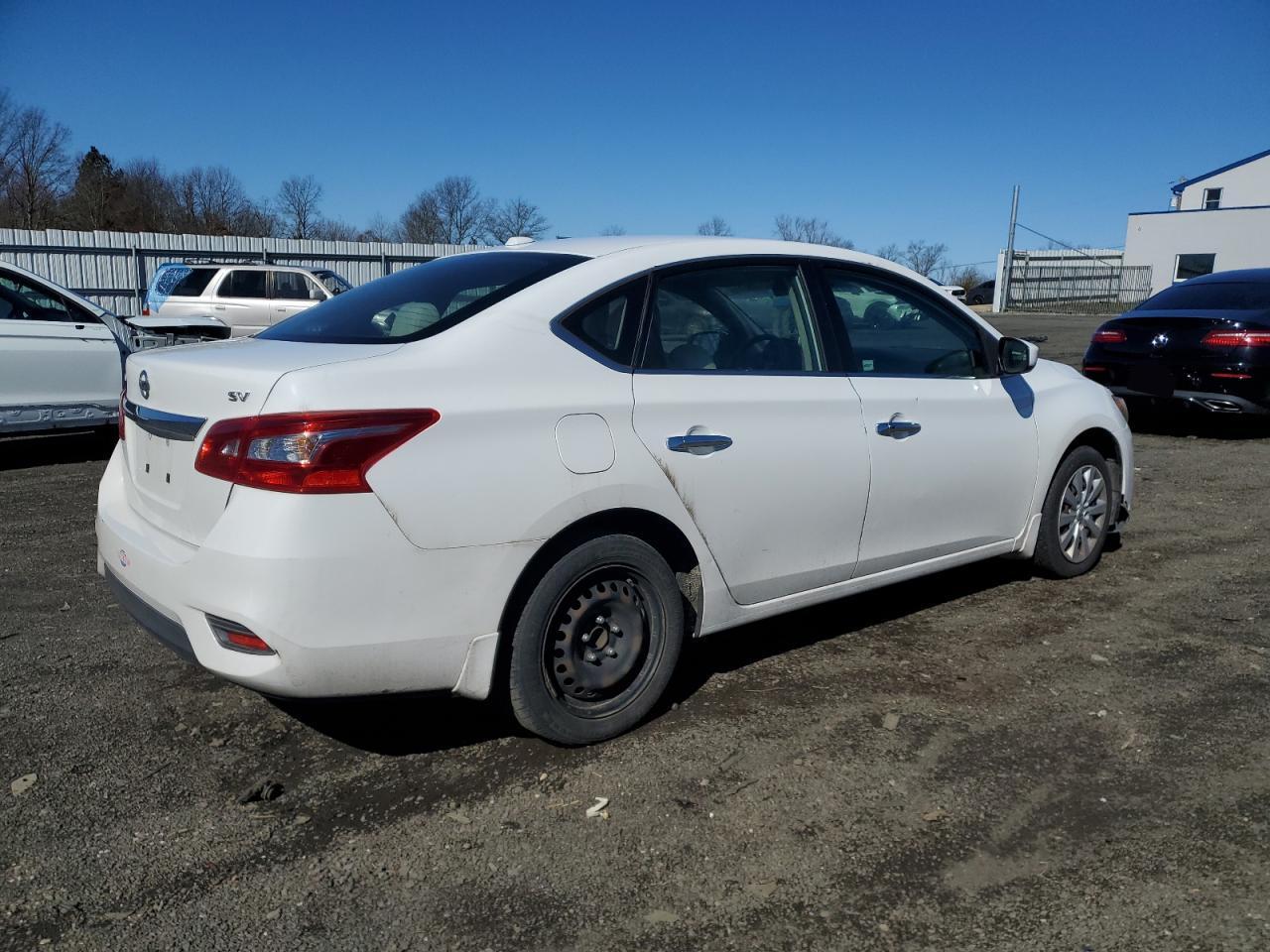 2017 NISSAN SENTRA S - Фото 3