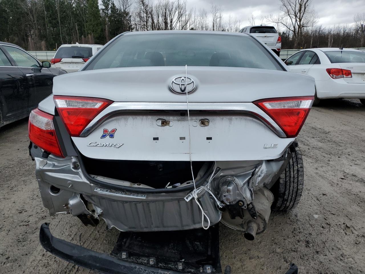 2017 TOYOTA CAMRY LE - Image 6
