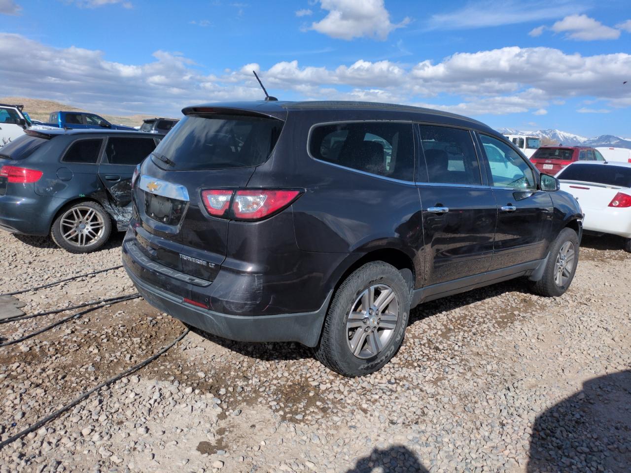 2015 CHEVROLET TRAVERSE L - Фото 3