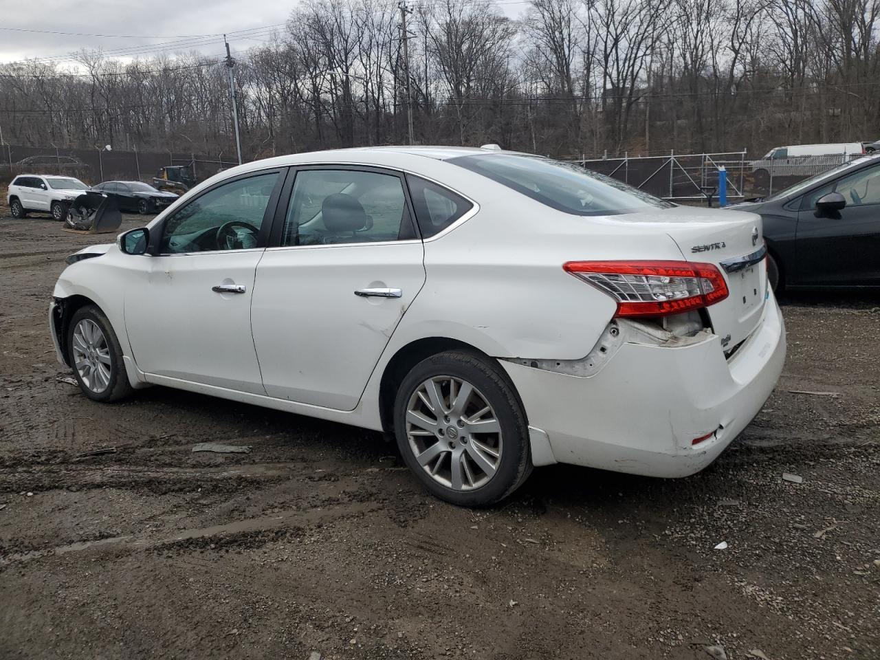 2013 NISSAN SENTRA S - Фото 2