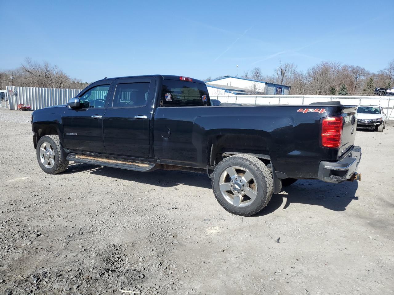 2018 CHEVROLET SILVERADO - Image 2