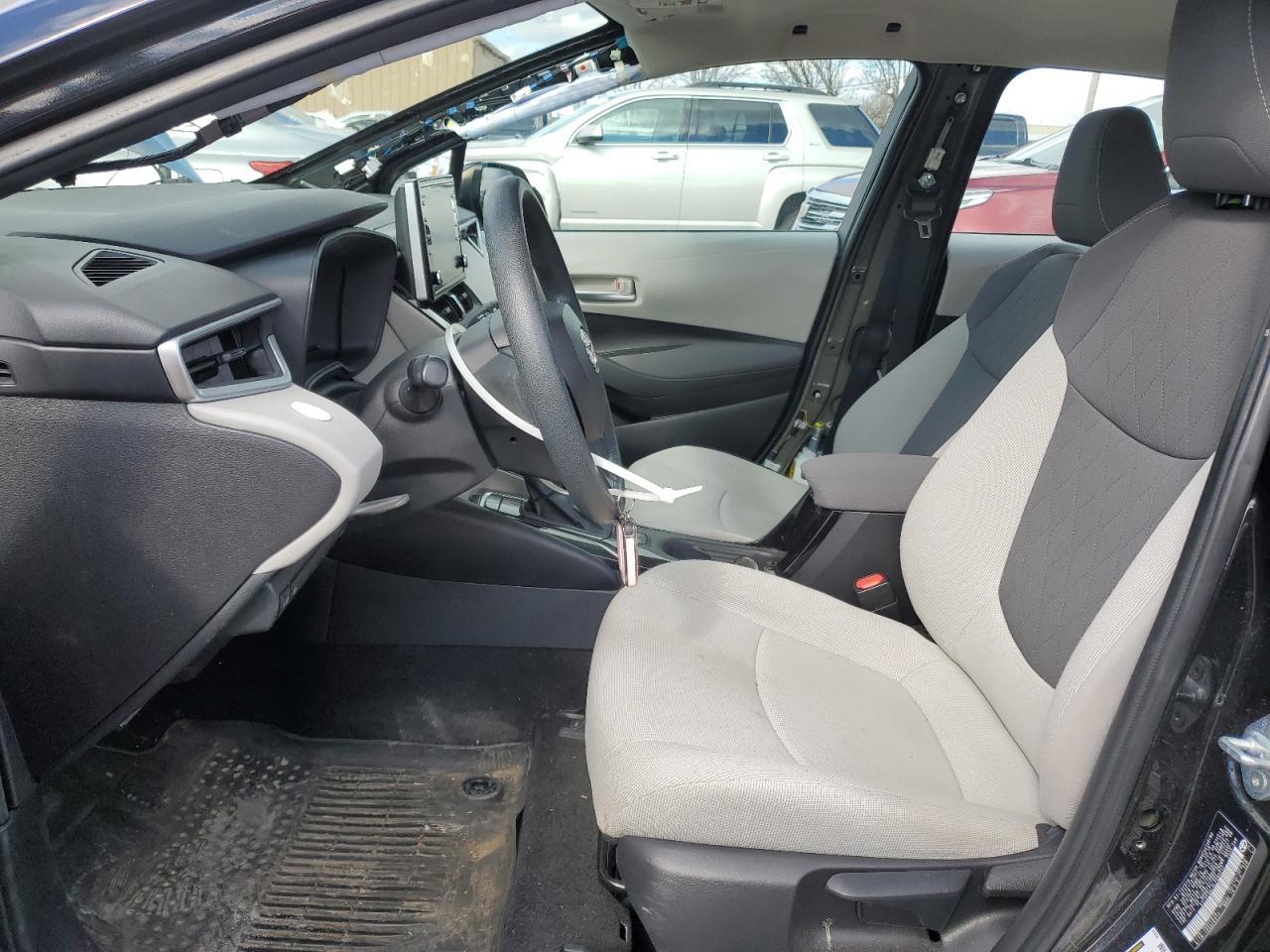 2020 TOYOTA COROLLA LE - Фото 7