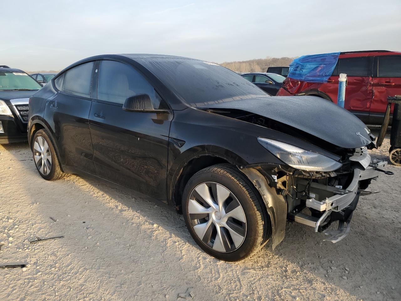 2024 TESLA MODEL Y - Image 4