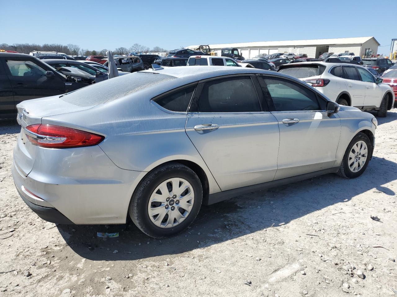 2020 FORD FUSION S - Фото 3