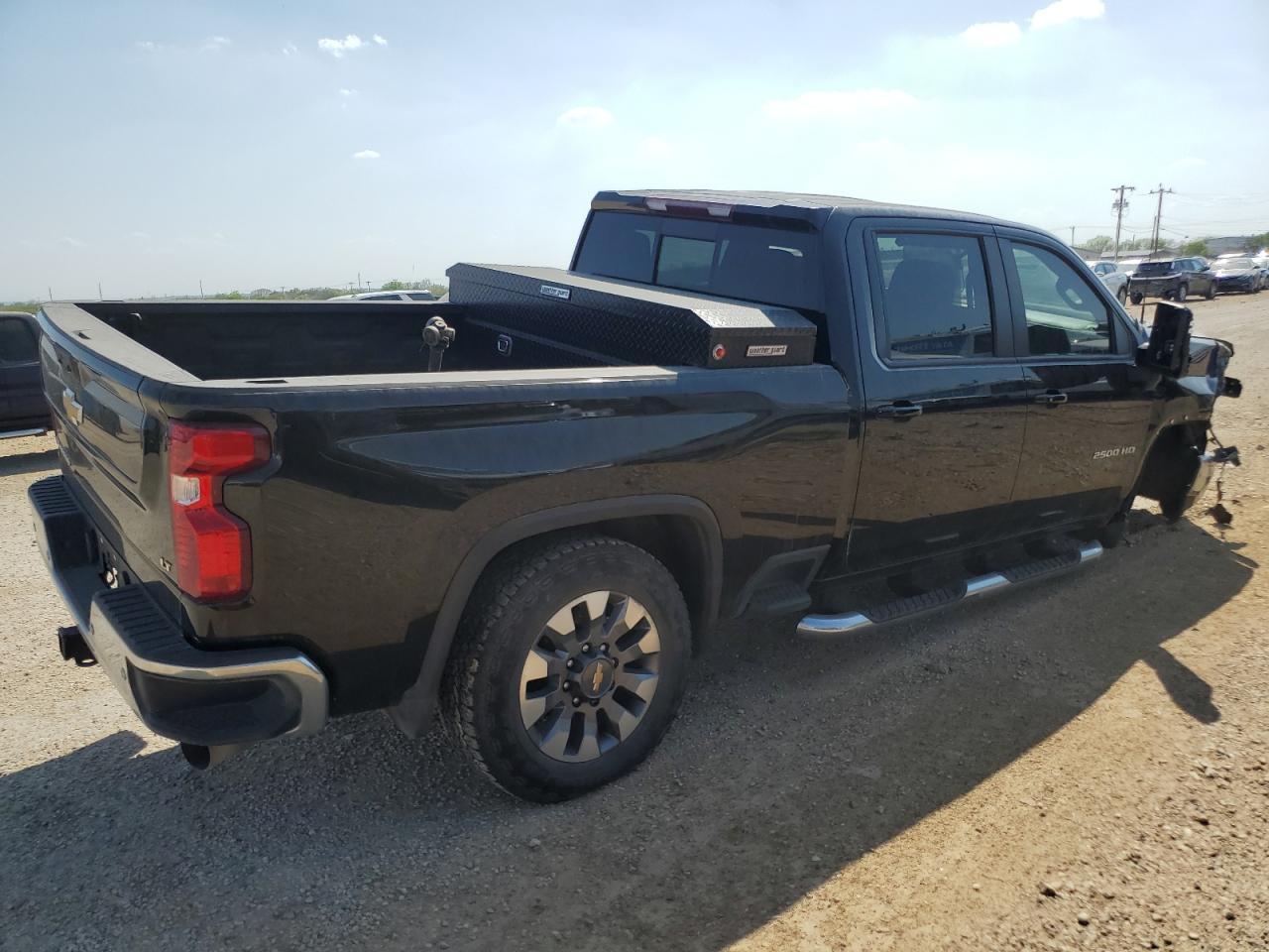 2023 CHEVROLET SILVERADO - Фото 3