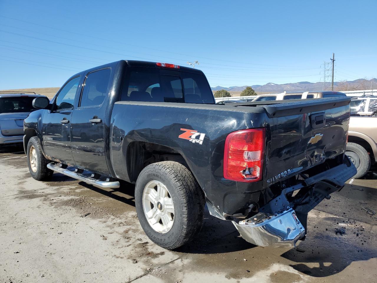 2013 CHEVROLET SILVERADO - Image 2