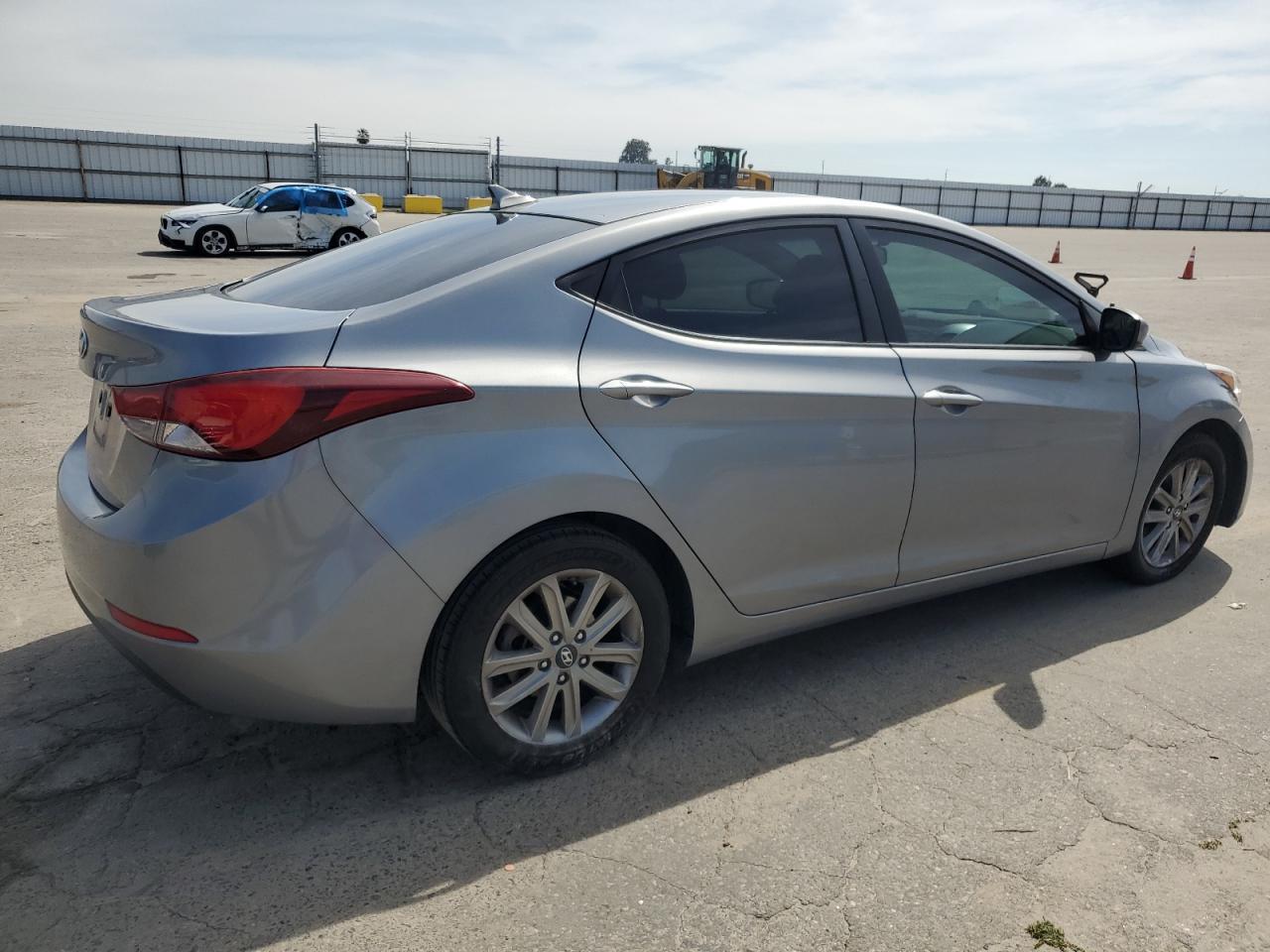 2015 HYUNDAI ELANTRA SE - Image 3