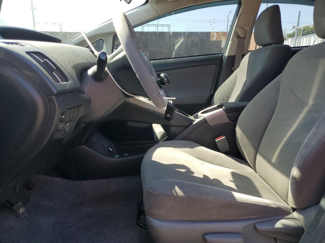 2015 TOYOTA PRIUS - Image 7
