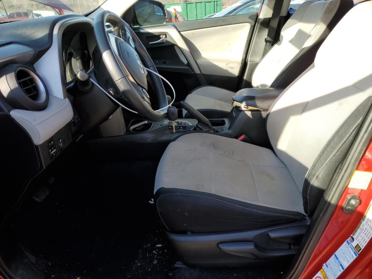 2016 TOYOTA RAV4 XLE - Image 7