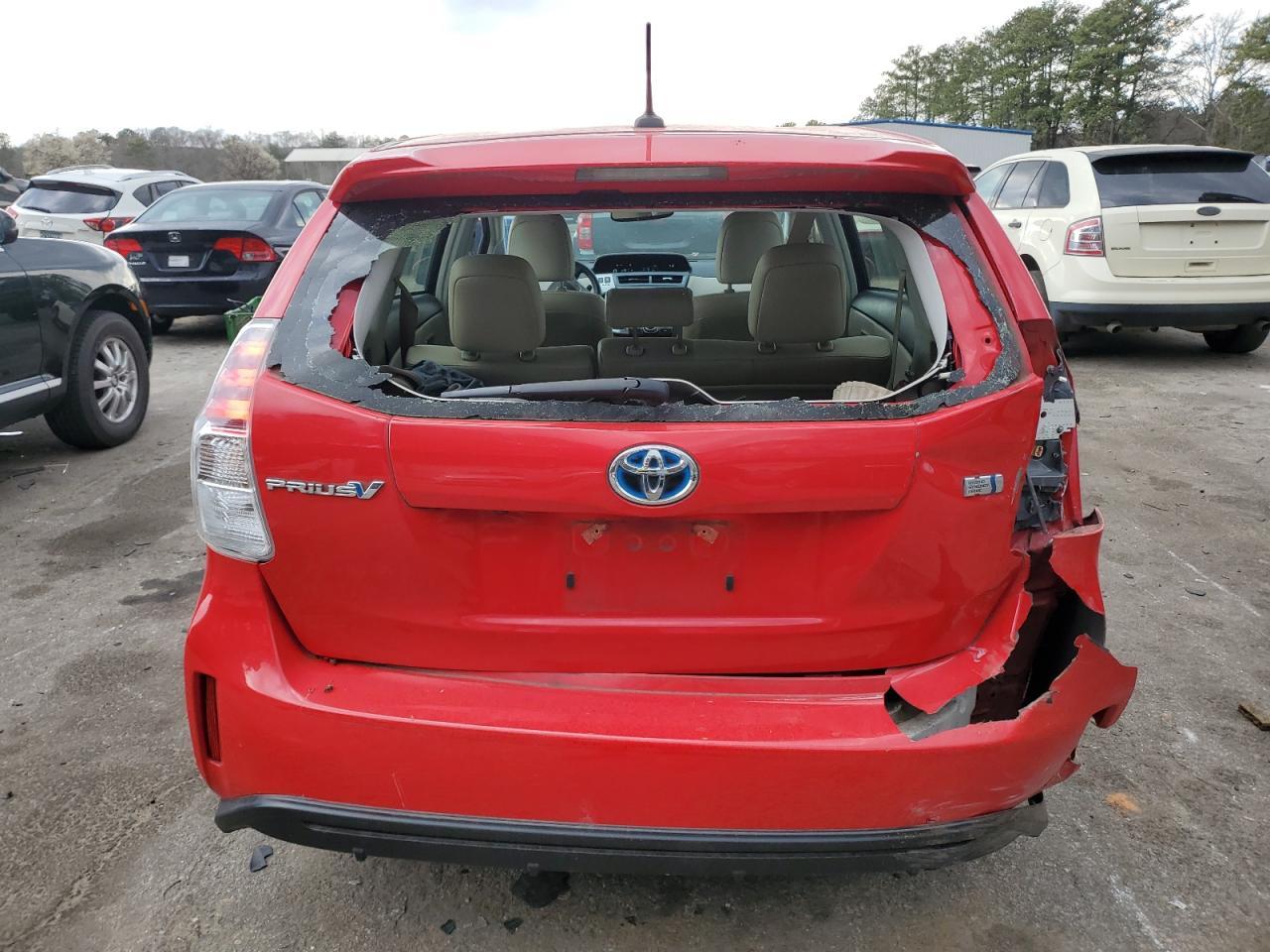 2016 TOYOTA PRIUS V - Image 6
