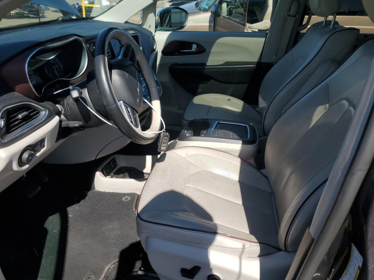 2020 CHRYSLER PACIFICA L - Image 7