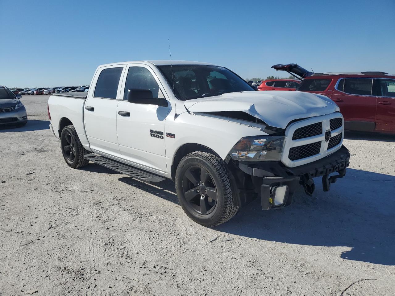2017 RAM 1500 ST - Image 4