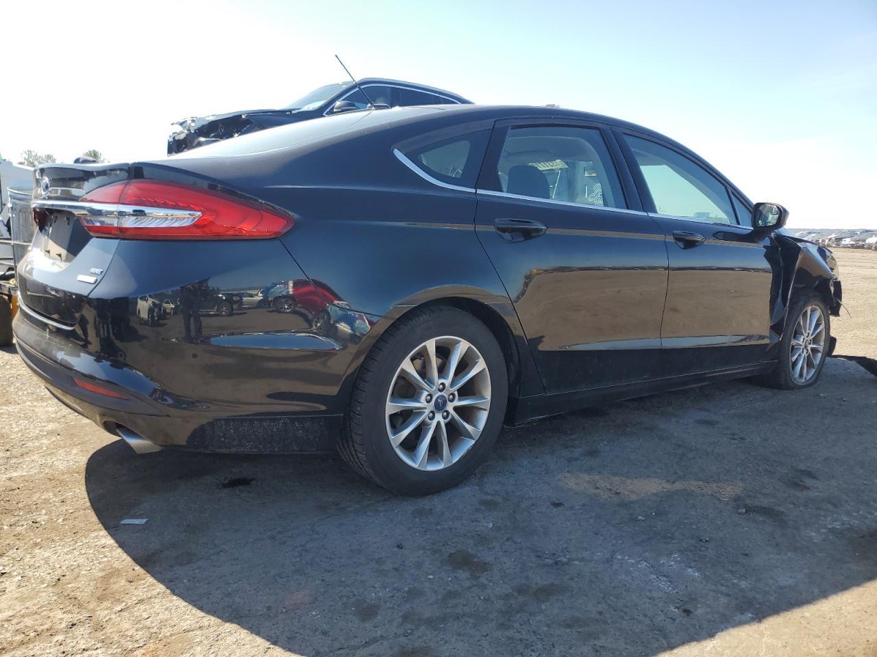 2017 FORD FUSION SE - Фото 3