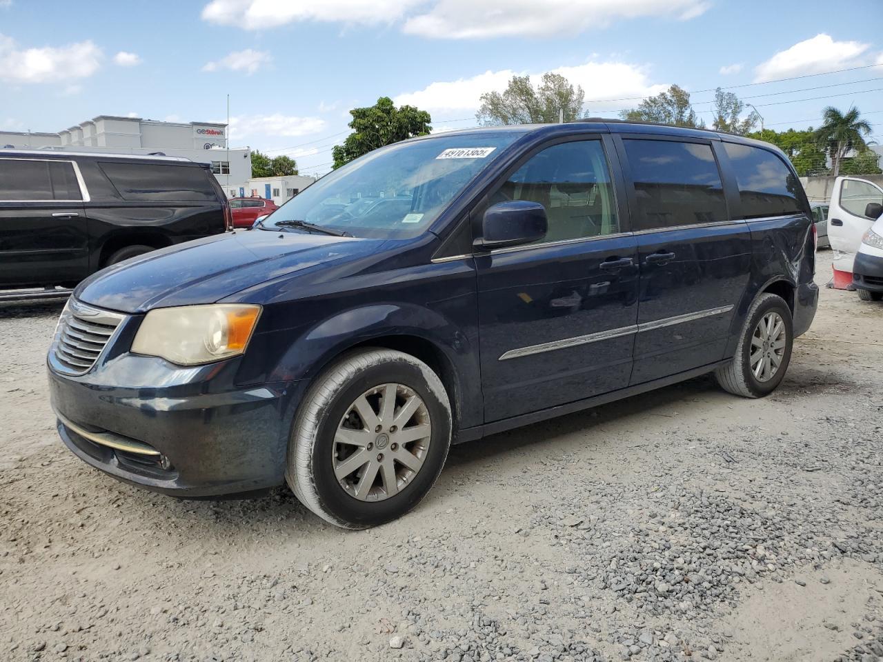 2014 CHRYSLER TOWN & COU