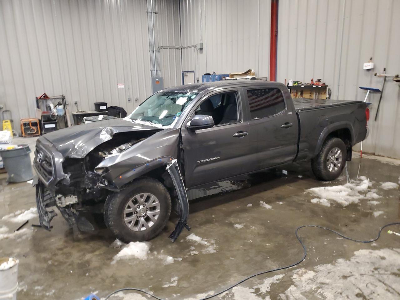 2017 TOYOTA TACOMA DOU