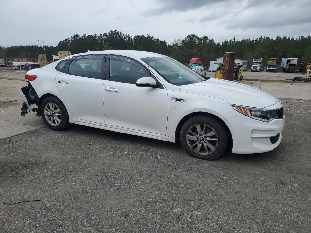 2016 KIA OPTIMA LX - Фото 4
