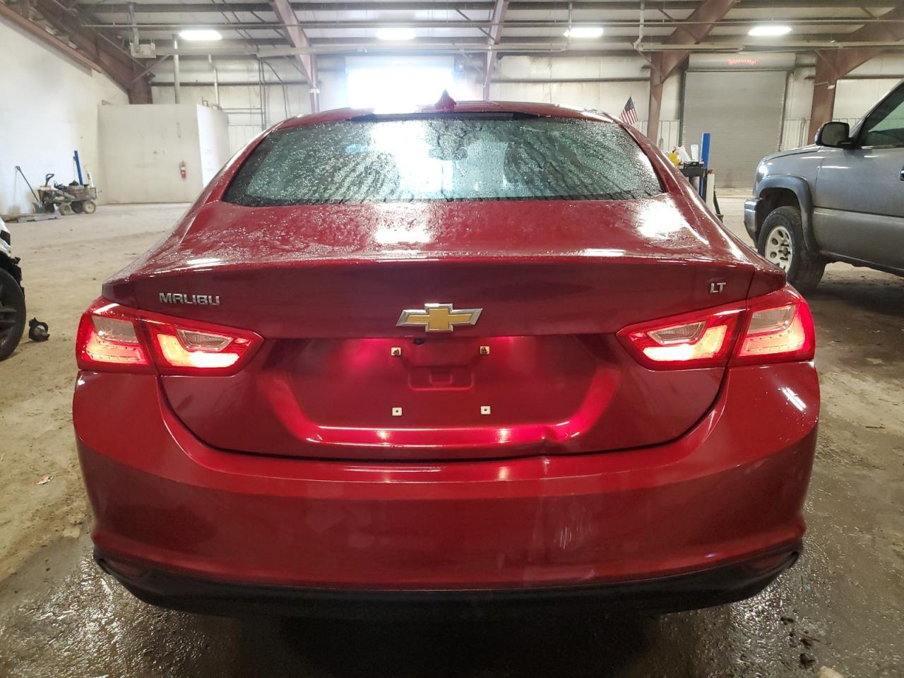 2017 CHEVROLET MALIBU LT - Фото 6