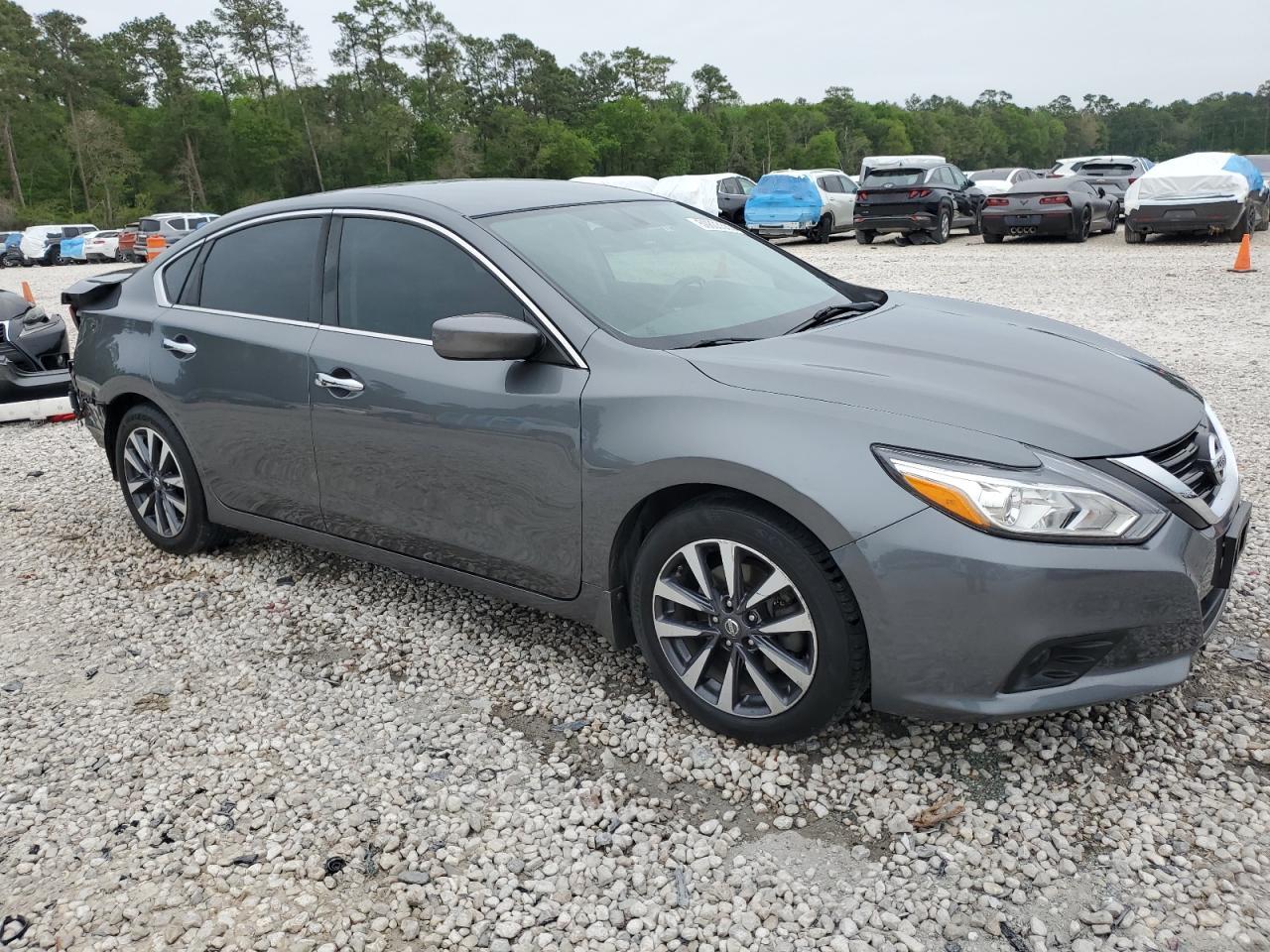 2017 NISSAN ALTIMA 2.5 - Image 4