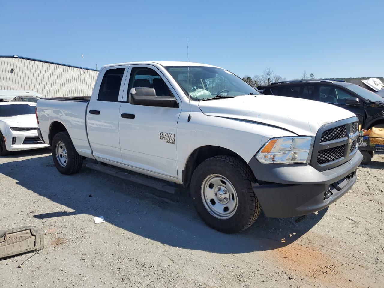 2019 RAM 1500 CLASS - Image 4