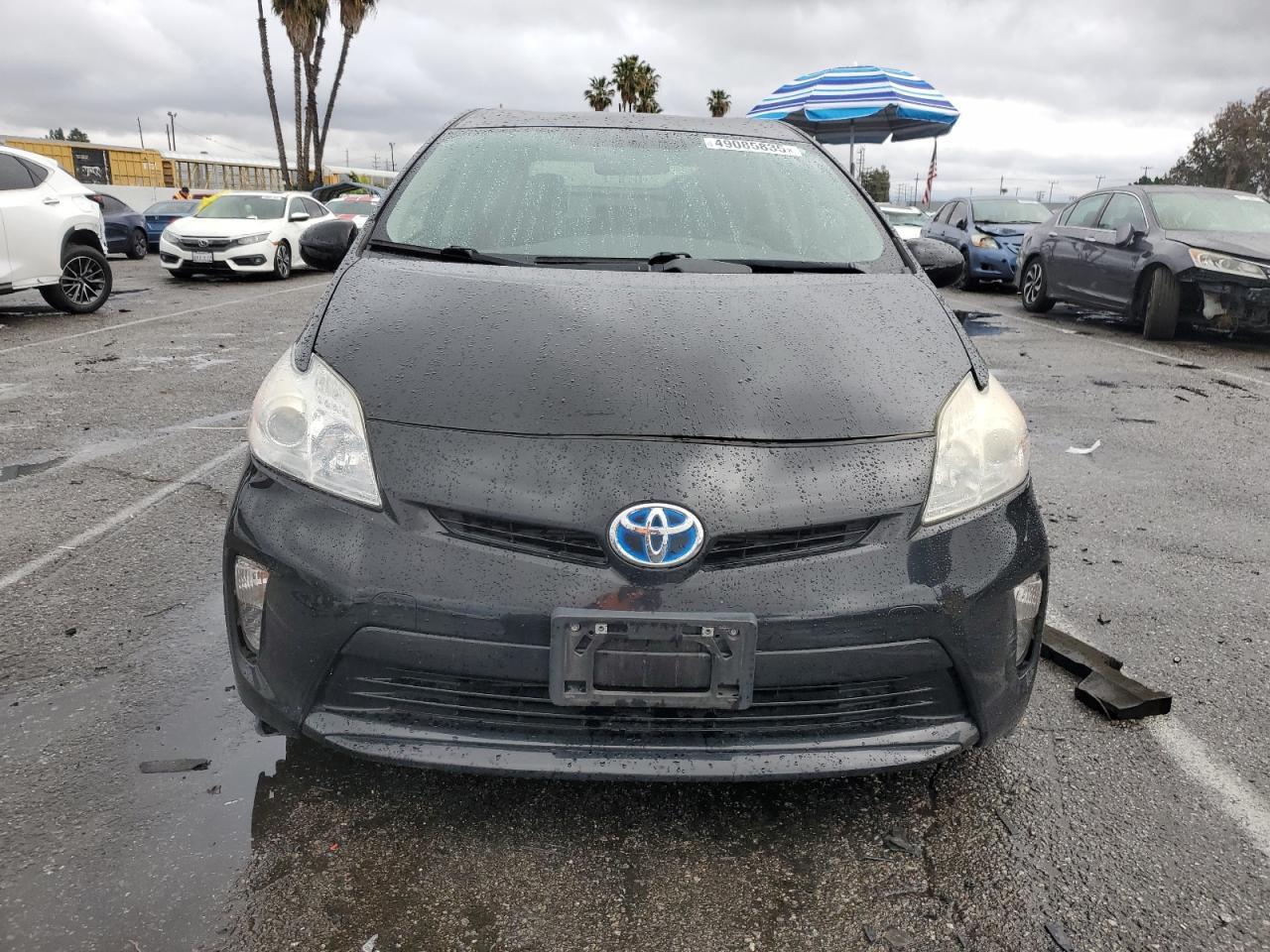 2015 TOYOTA PRIUS - Image 5