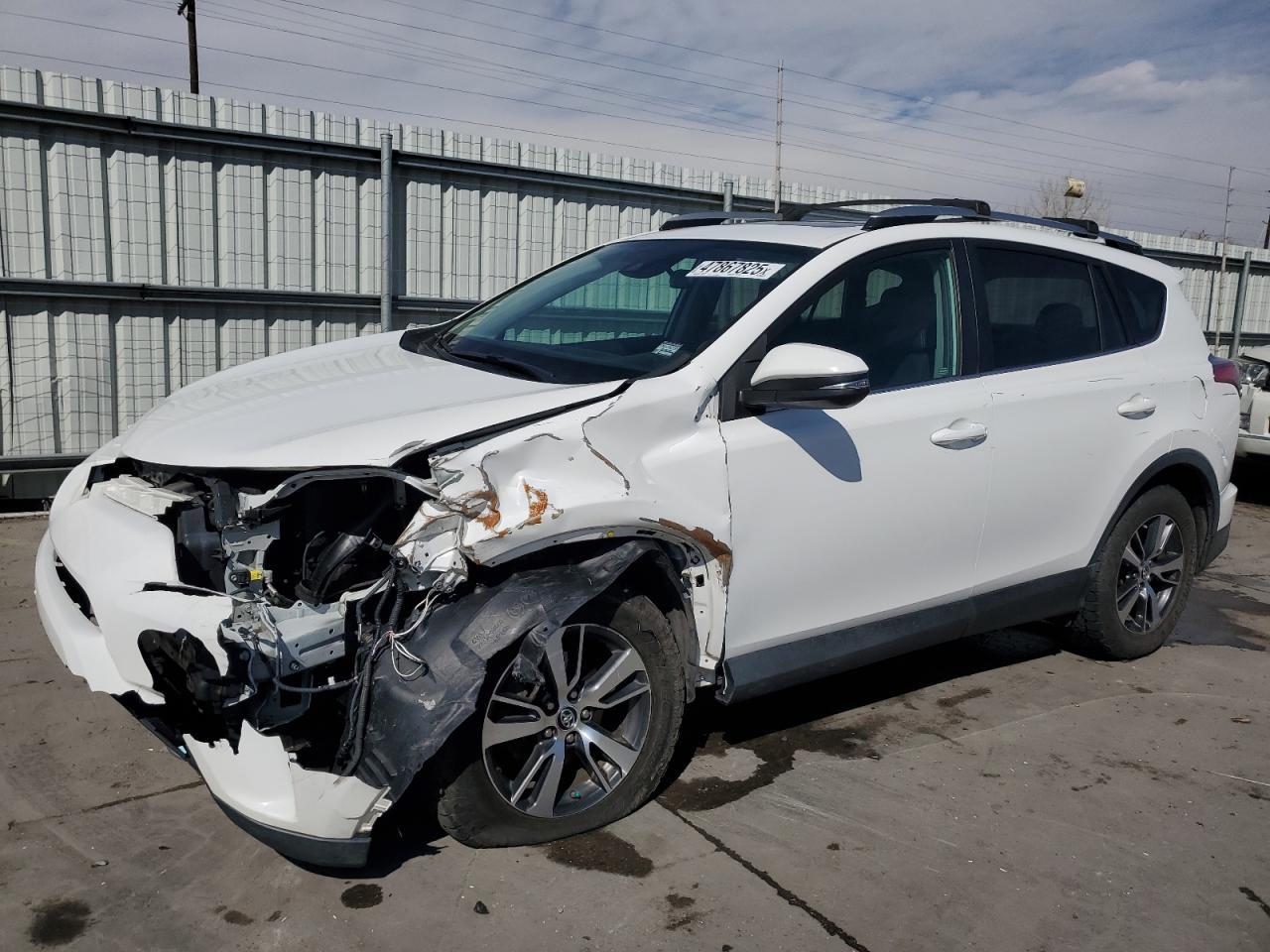 2017 TOYOTA RAV4 XLE