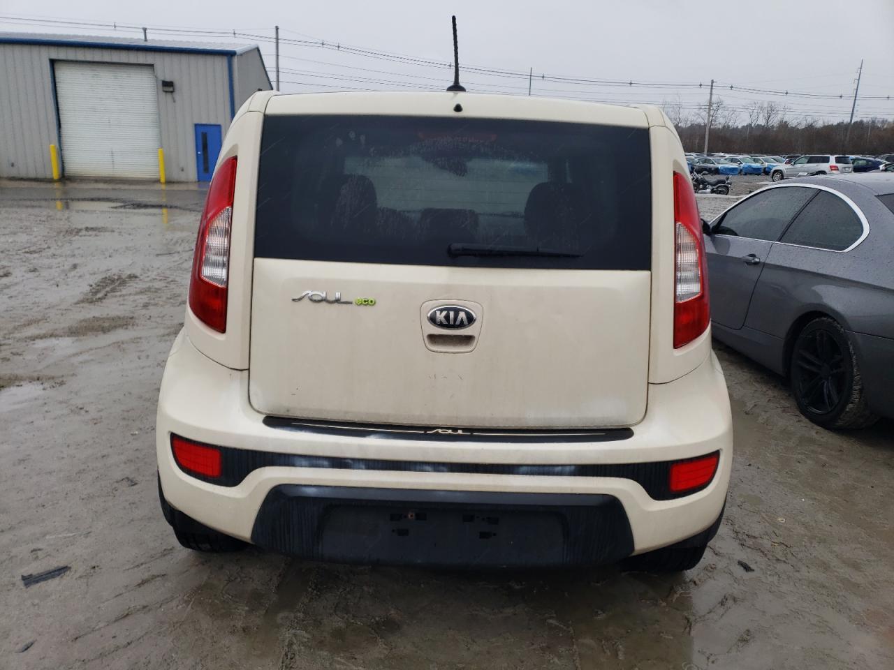 2013 KIA SOUL + - Image 6