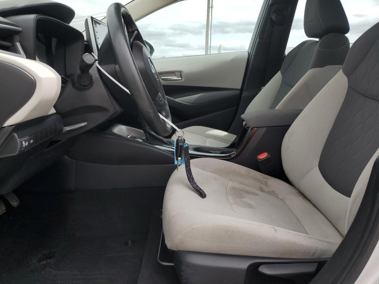 2021 TOYOTA COROLLA LE - Фото 7