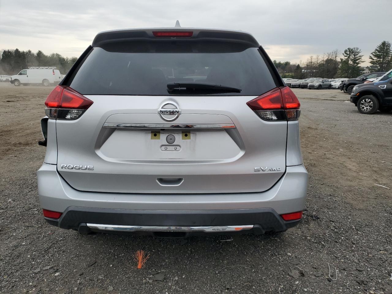 2018 NISSAN ROGUE S - Фото 6