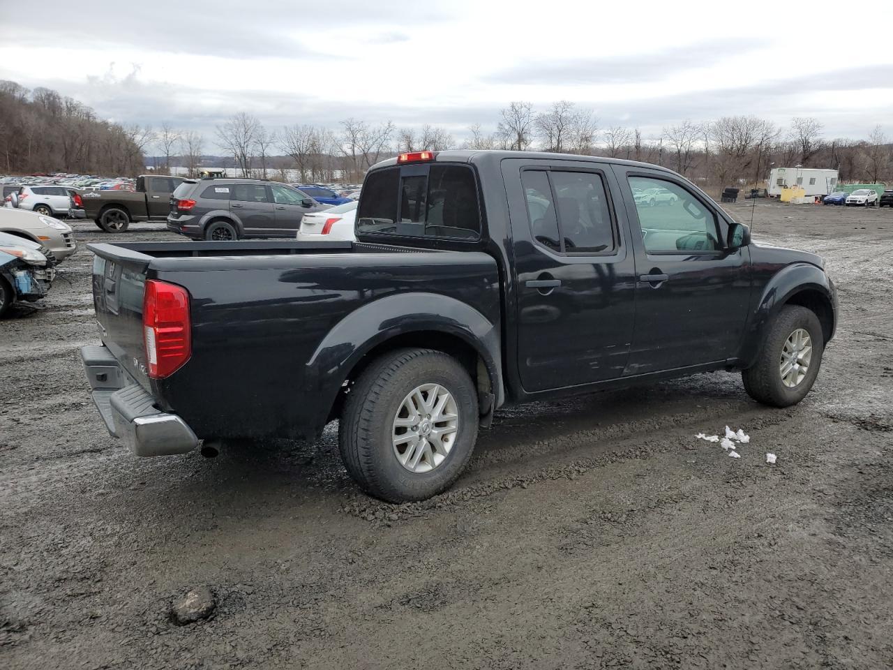 2017 NISSAN FRONTIER S - Фото 3