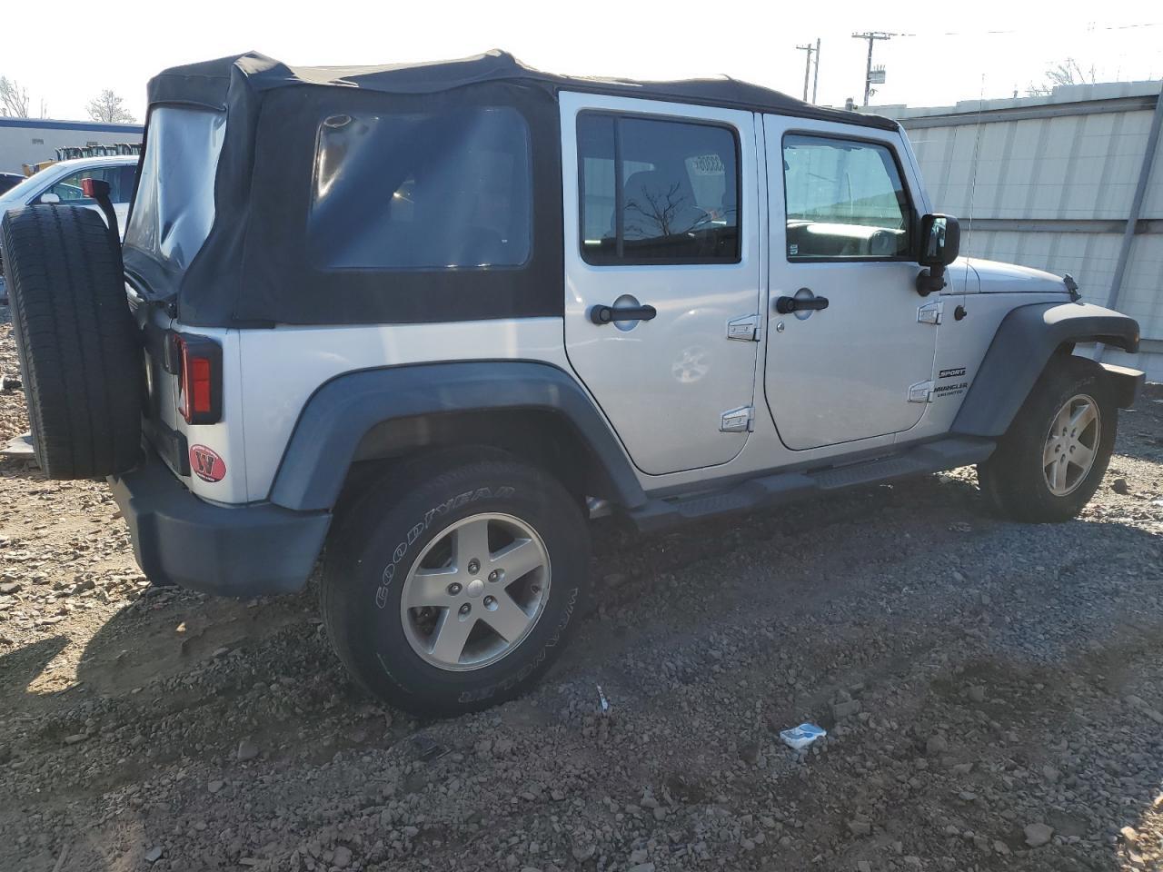 2012 JEEP WRANGLER U - Фото 3