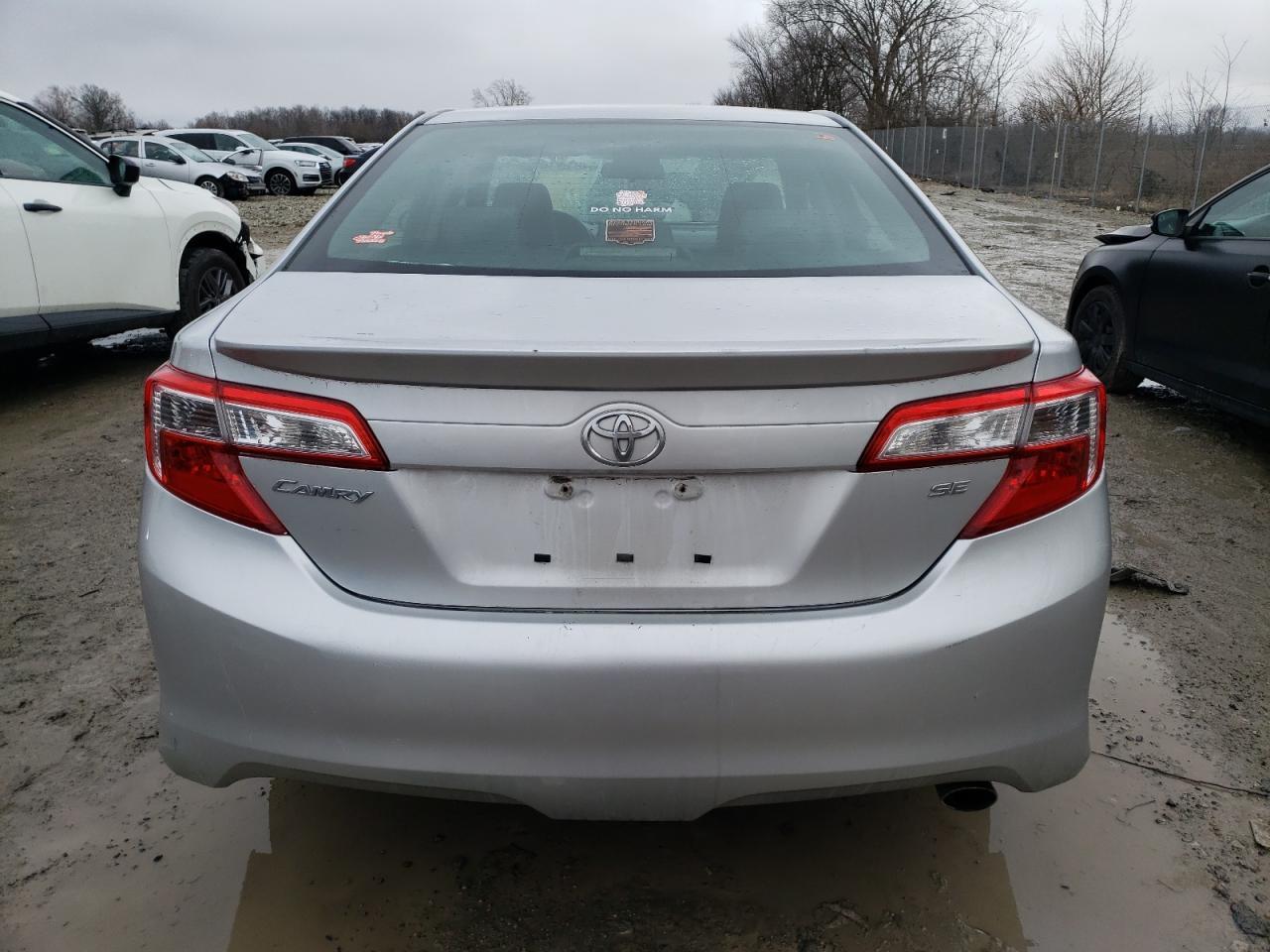 2013 TOYOTA CAMRY L - Фото 6