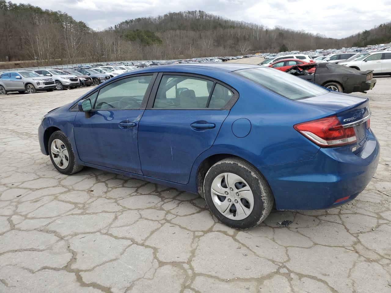 2015 HONDA CIVIC LX - Фото 2