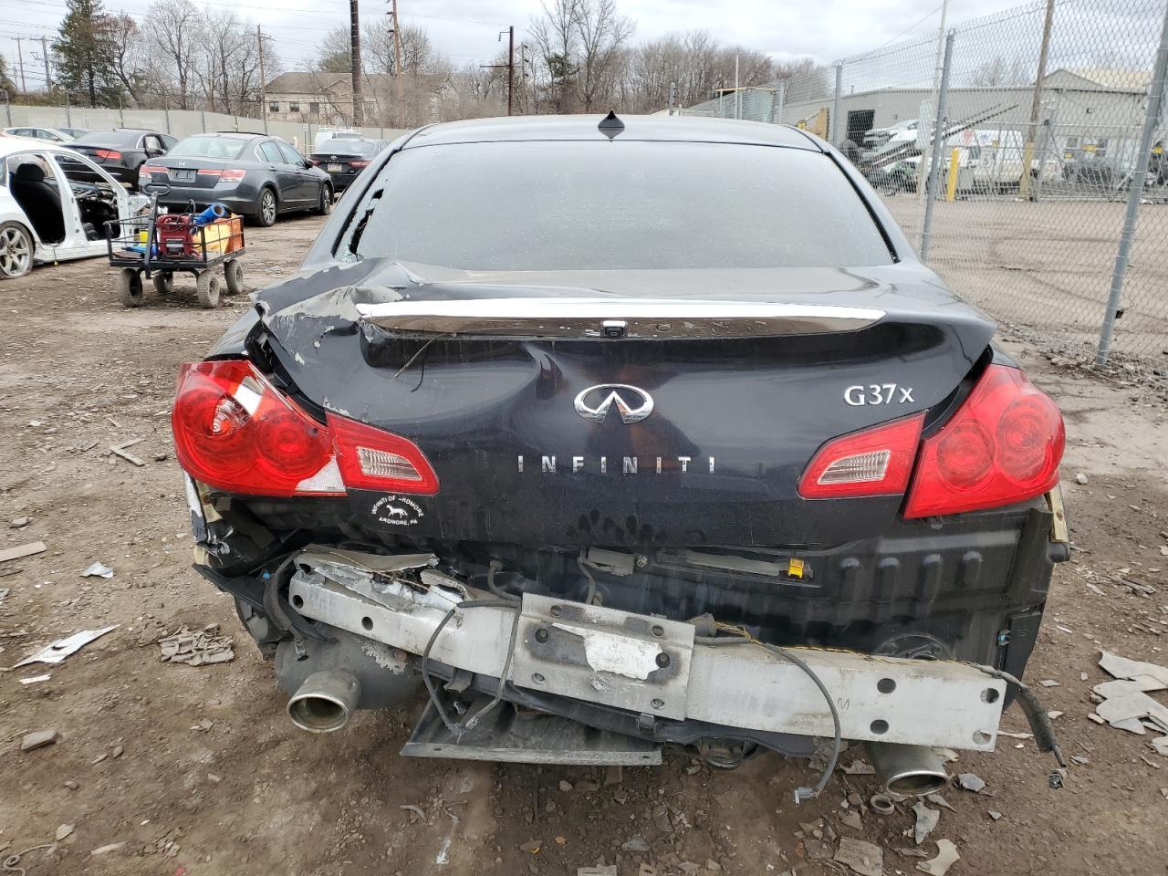 2012 INFINITI G37 - Image 6