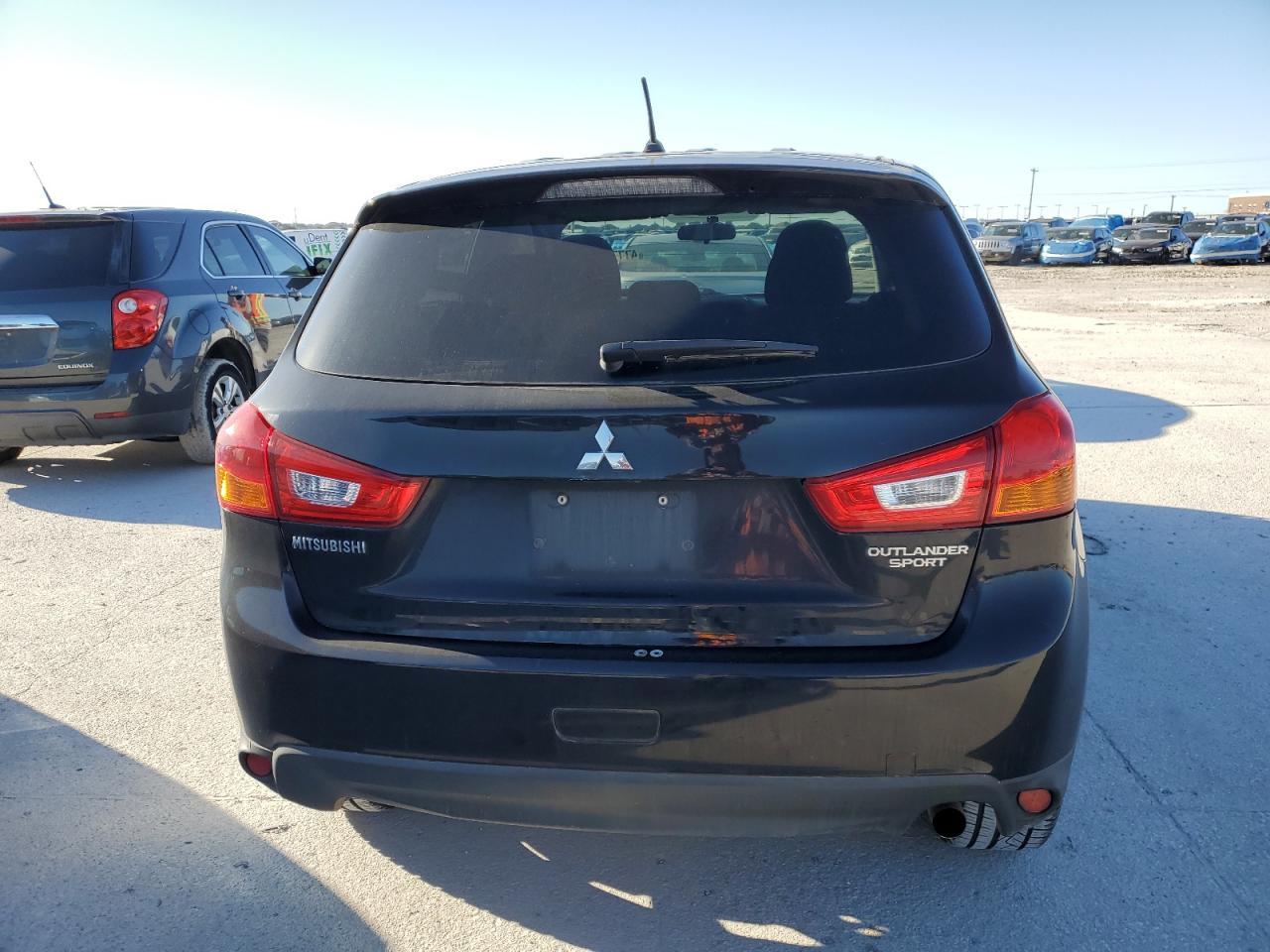 2015 MITSUBISHI OUTLANDER - Фото 6
