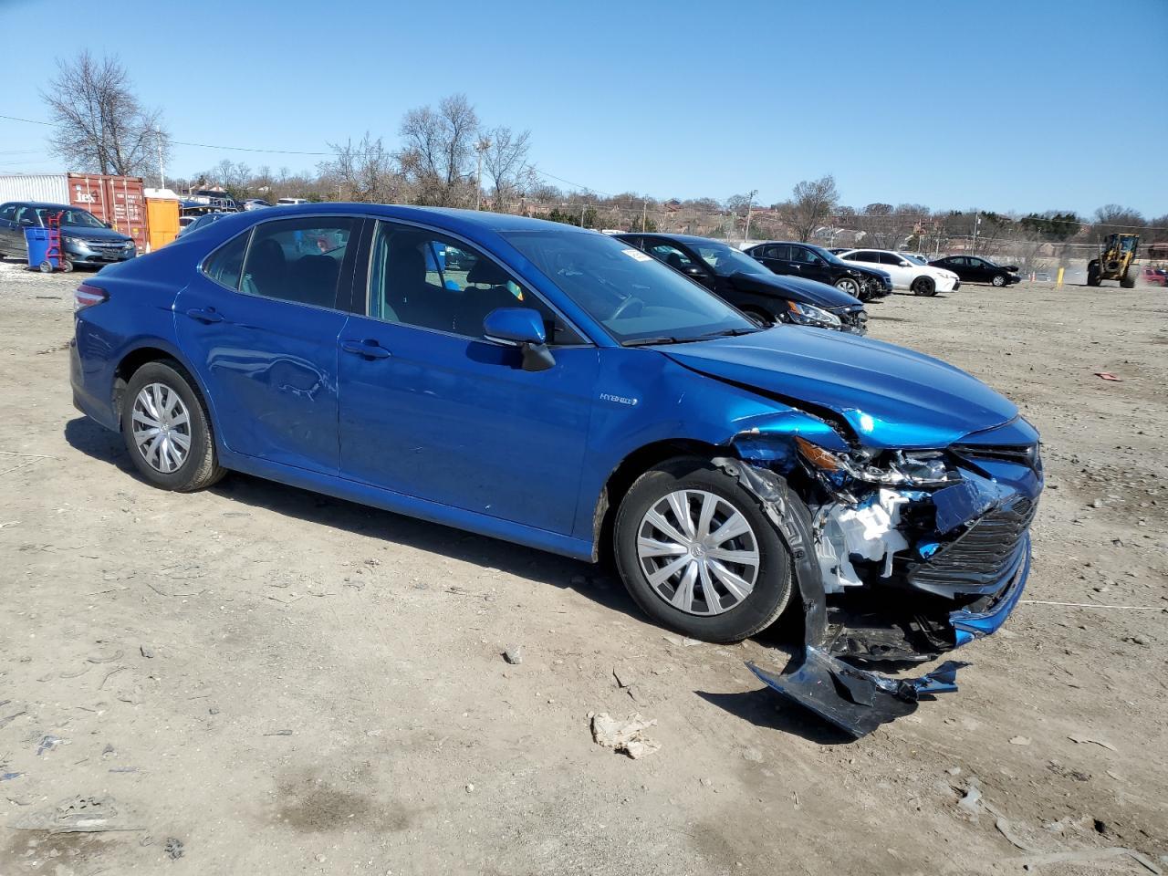 2020 TOYOTA CAMRY LE - Фото 4
