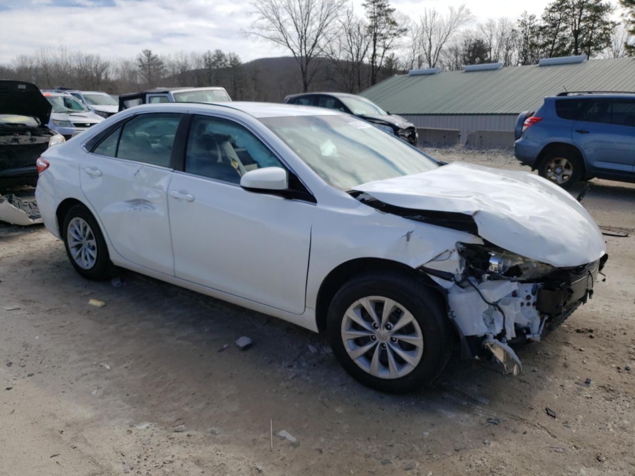 2017 TOYOTA CAMRY LE - Image 4