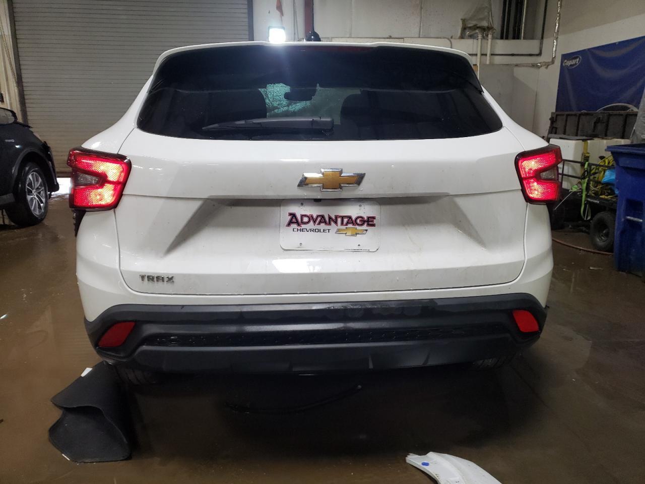 2024 CHEVROLET TRAX LS - Фото 6